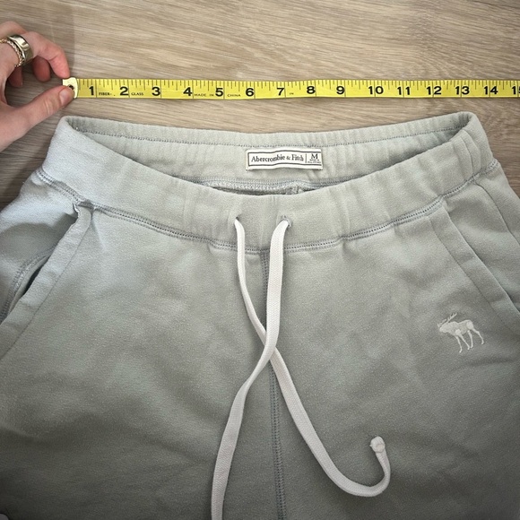Y2K Abercrombie & Fitch Gray Joggers - Picture 2 of 8